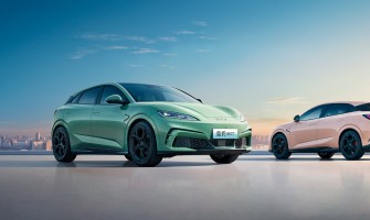 BYD Seal AWD vs RWD — різниця версій, характеристики та що обрати