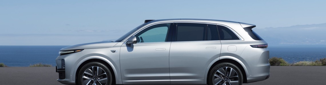 Li Auto L7 — китайський гібридний SUV з електричним приводом
