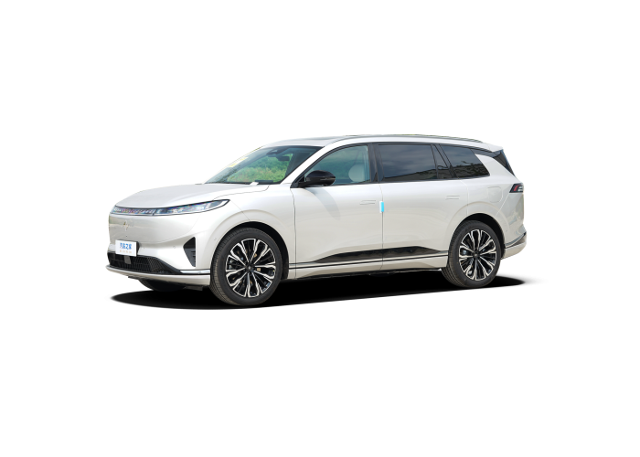Dongfeng eπ008