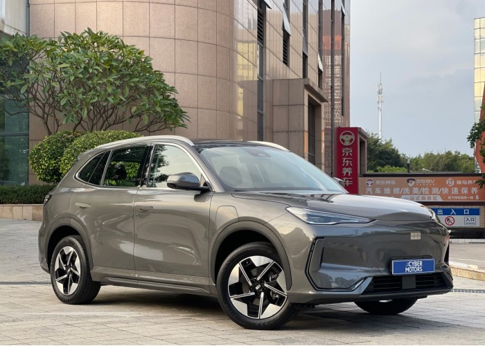 Geely Galaxy E5, 2025 (7), модель 2026 року, пробіг 13 тисяч км