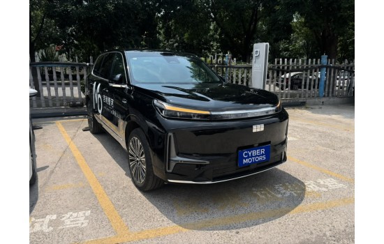 Geely Galaxy M9 PHEV, 210km 4WD Pilot, 2025, пробіг 6 тисяч км