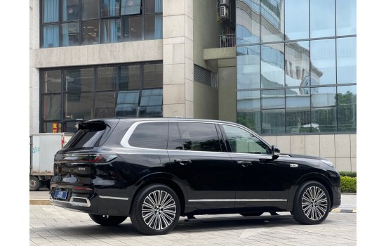 Geely Galaxy M9 PHEV, 210km 4WD Pilot, 2025, пробег 8 тысяч км