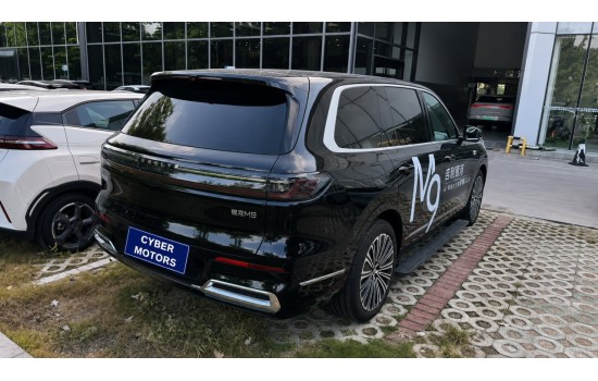 Geely Galaxy M9 PHEV, 210km 4WD Pilot, 2025, пробіг 8 тисяч км