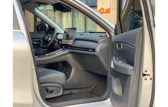 Geely Starship 7 EM-i, 2025 (11), модель 2026 года