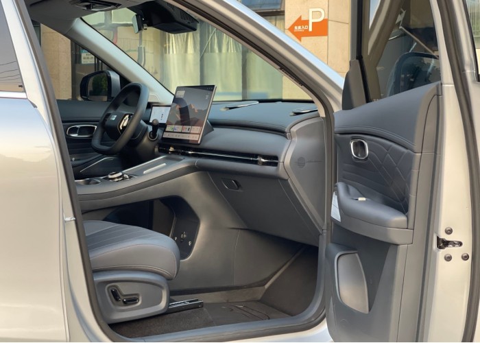 Geely Starship 7 EM-i, 2025, модель 2026 року