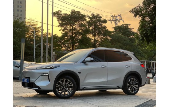 Geely Starship 7 EM-i, 2025 (11), модель 2026 года