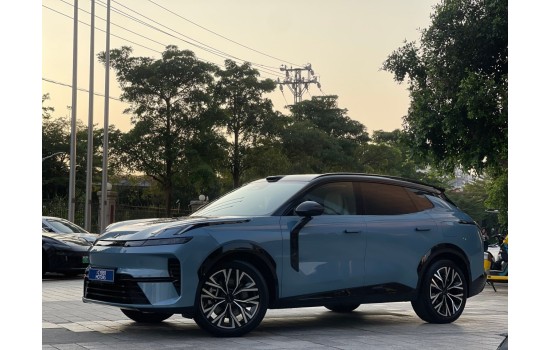 Lynk&Co 08 EM-P Four, Ultra Top 4WD, 2025 (09)