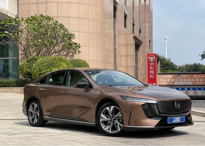 Mazda EZ-6, 200км Max, 2024 (10), пробіг 6,2 тисячі км