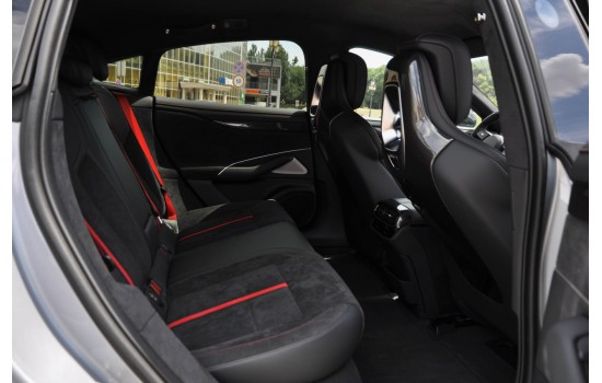 Xiaomi SU7 Ultra 2025