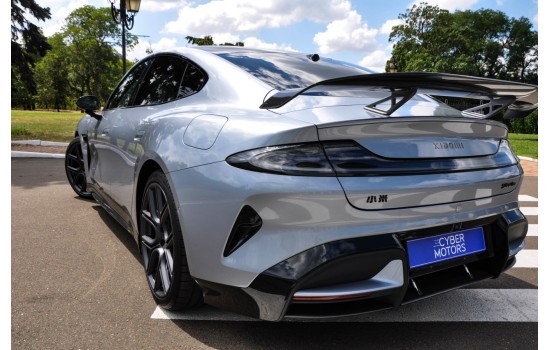 Xiaomi SU7 Ultra 2025