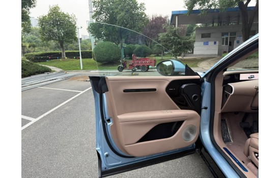 AVATR 07 EV, 4WD Ultra Pure, 2025 (09), модель 2026 року