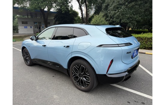 AVATR 07 EV, 4WD Ultra Pure, 2025 (09), модель 2026 року