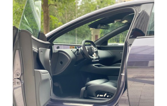 AVATR 12 EV, 4 WD, пробіг 5,8 тисяч км