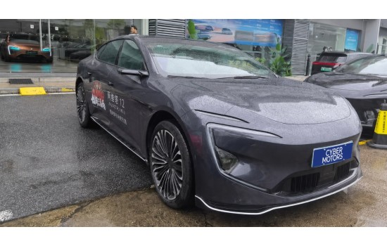 AVATR 12 EV, 4 WD, пробіг 5,8 тисяч км