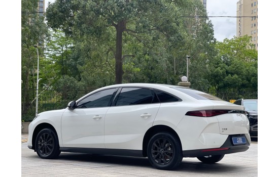 BYD E7, 520км Flagship, 2025, пробіг 13,8 тисяч км