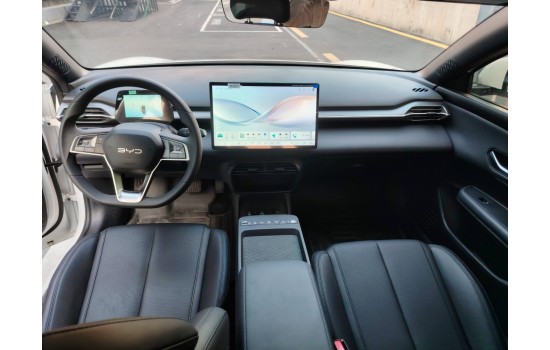 BYD E7, 520км Flagship, 2025, пробіг 13,8 тисяч км