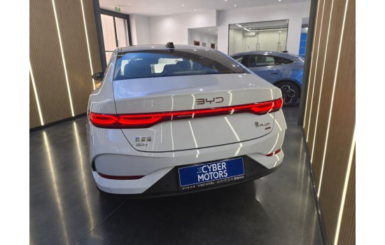 BYD Qin Plus DM-i, 120km Top, батарея 15.87 kwh, 2025 (2)