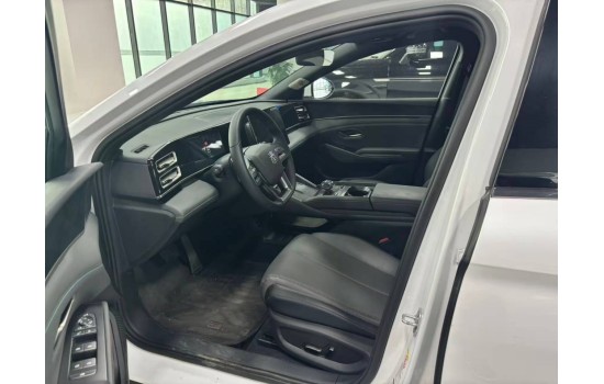 BYD Qin L DM-i, 2025, пробіг 4,7 тисяч км