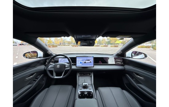 BYD Qin L DM-i, 120km Surpass (Beyond Edition), батарея 15.8 kwh, 2025, пробег 4,7 тысяч км