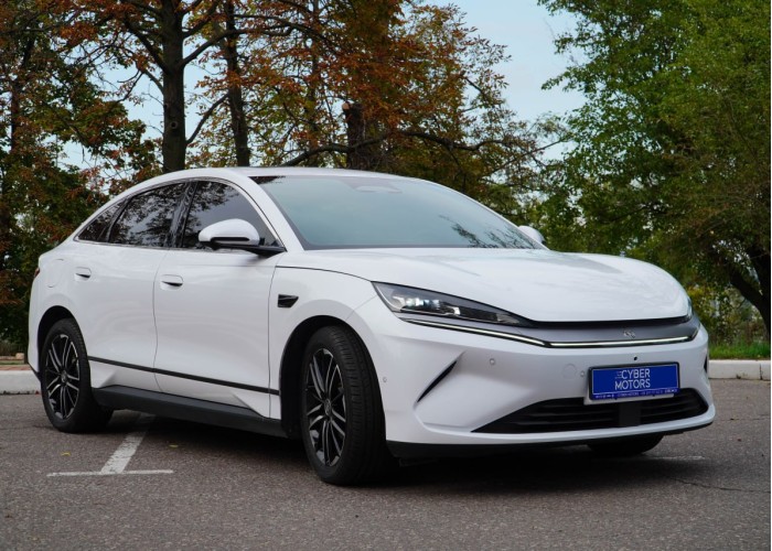 BYD Qin L EV, 545км Surpassing, батарея 56.6kwh, 2025