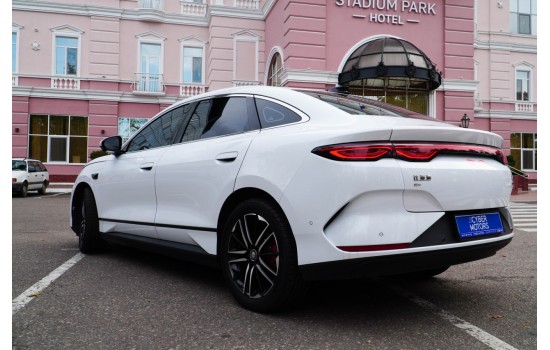 BYD Qin L EV, 545км Surpassing, батарея 56.6kwh, 2025
