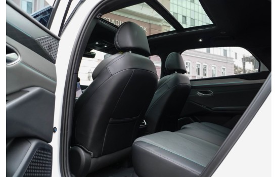 BYD Qin L EV, 545км Surpassing, батарея 56.6kwh, 2025