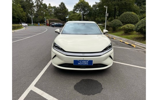 BYD Qin L EV, 2025, пробег 5,6 тисяч км