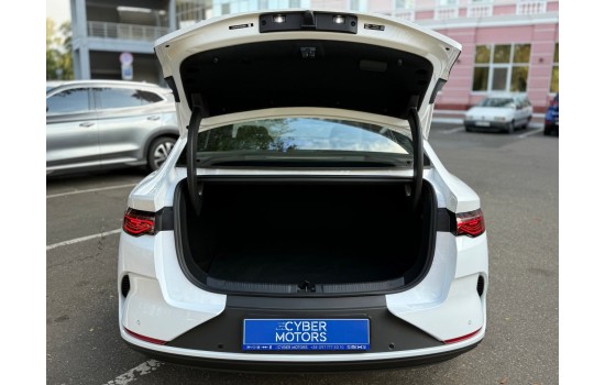 BYD Qin L EV, 545KM Excellent, 2025, пробег 5 тысяч км