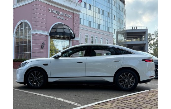 BYD Qin L EV, 545KM Excellent, 2025, пробег 5 тысяч км