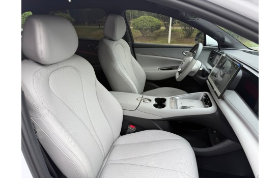 BYD Sea Lion 06 DMi, 205KM Pilot Plus, пробіг 2,4 тисячі км