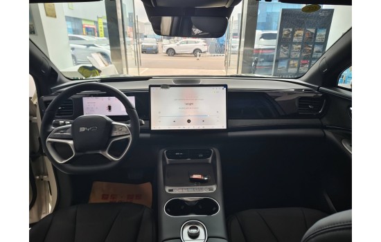 BYD Sea Lion 06 DMi, 205km Pilot Plus, пробіг 4,4 тисячі км