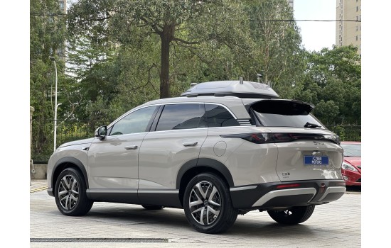 BYD Sea Lion 07 DM-i, гібрид, пробіг 5 тисяч км