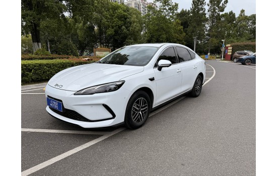 BYD Seal 05 DM-i Flagship, 2025, пробіг 9 тисяч км