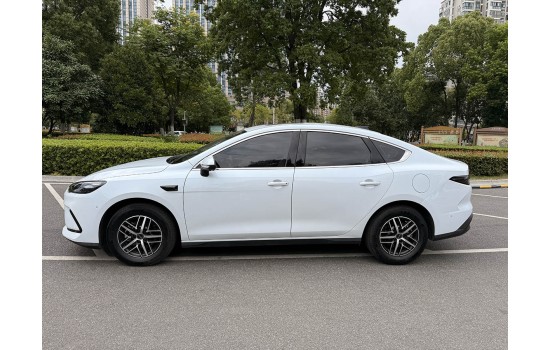 BYD Seal 05 DM-i Flagship, 2025, пробіг 9 тисяч км