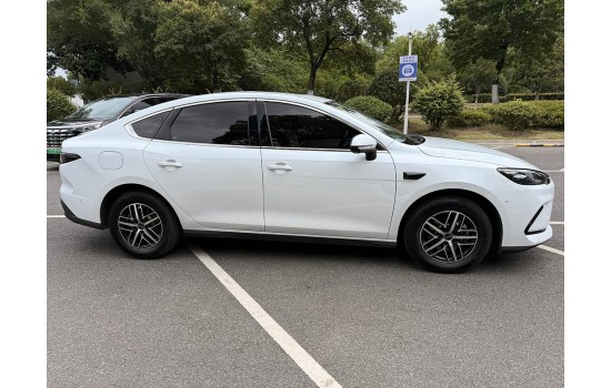 BYD Seal 05 DM-i Flagship, 2025, пробіг 9 тисяч км