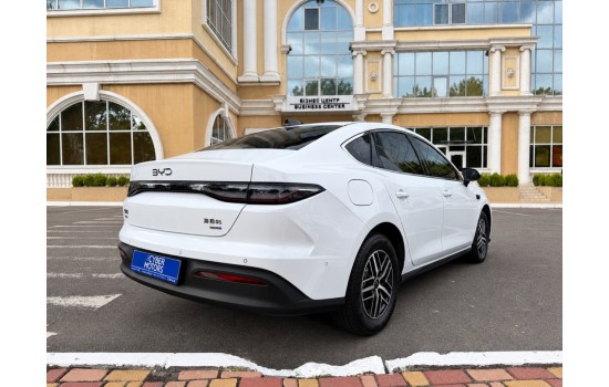 BYD Seal 05 DM-i Flagship, 2025, пробіг 9 тисяч км