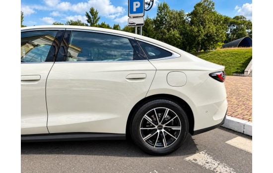 BYD Seal 06 DM-i, 120km Premium, 2025, пробіг 6,4 тисячі км