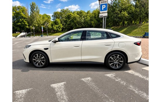 BYD Seal 06 DM-i, 120km Premium, 2025, пробіг 6,4 тисячі км
