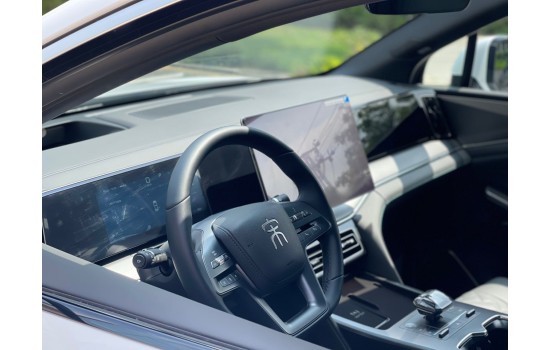 BYD Song L DMi (гибрид), 160KM Excellence, 2025, пробег 4,3 тысячи км