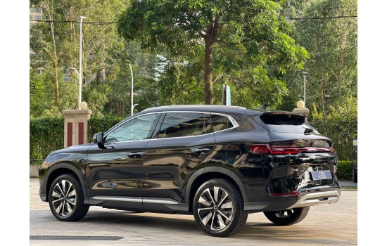 BYD Song Plus Flagship Black BYD Song Plus Flagship Black