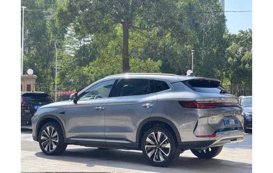 BYD Song Plus DM-i 2025