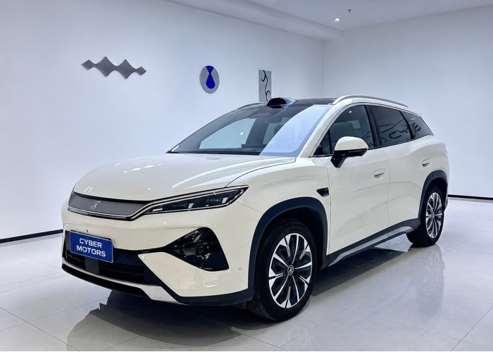 BYD Song Ultra EV, 2026, Top 710 km, пробіг 10 тисяч км