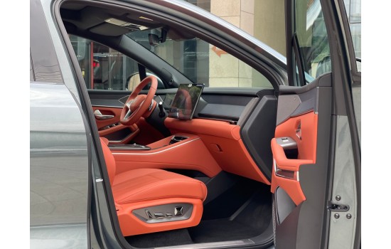 BYD Tang L Dm-I, Drone Player (гібрид), 2025