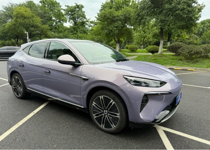 Denza N7 EV, пробіг 8 тисяч км