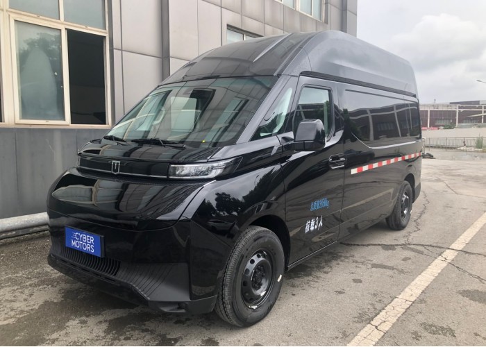 Farizon SuperVan EV, 2025