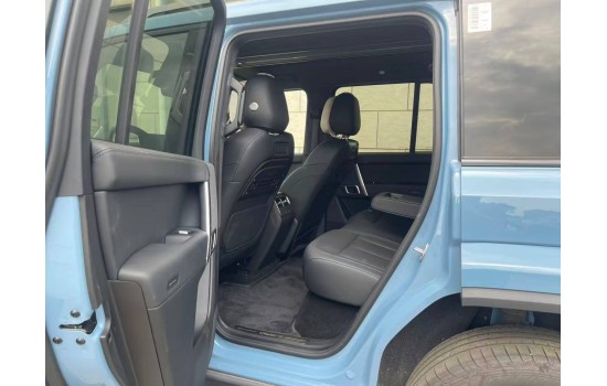 iCAR V27, 210 KM 2WD Falcon 500