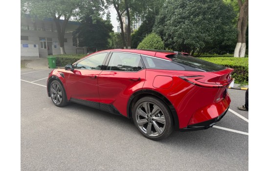 Toyota bZ5, 2025, пробіг 4,6 тисячі км