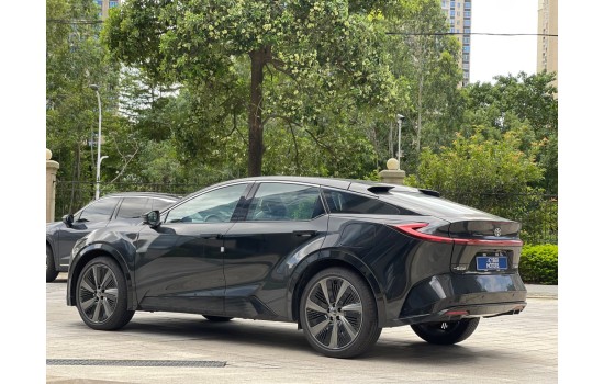 Toyota bZ5x, 2025