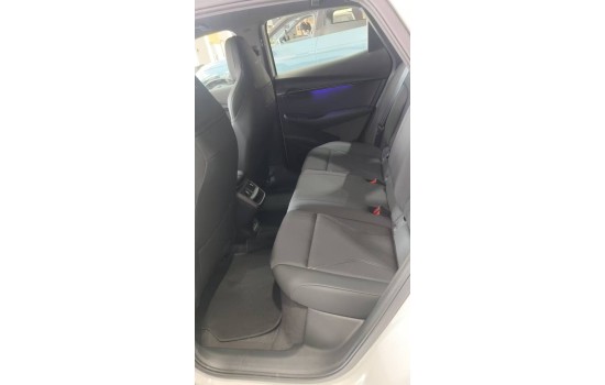 Volkswagen ID. UNYX 06 2025