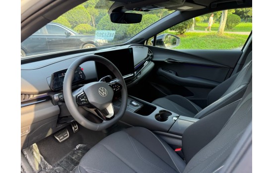 Volkswagen ID. UNYX 06 2025